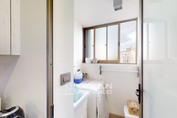 Colombia | Departamento De 3 Dormitorios, 2 Baños, 2 Terrazas, Estac. y Bodega