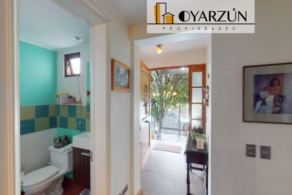 Se Vende Casa En Condominio de 4 Dormitorios, 4 Baños, Estar, 2 Estacionamientos, 330 Metros Totales