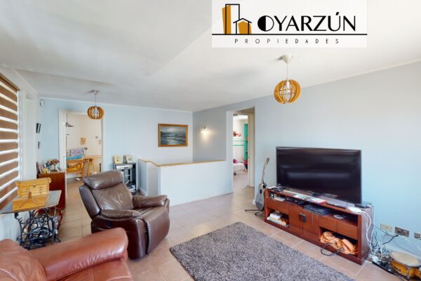 Se Vende Casa En Condominio de 4 Dormitorios, 4 Baños, Estar, 2 Estacionamientos, 330 Metros Totales